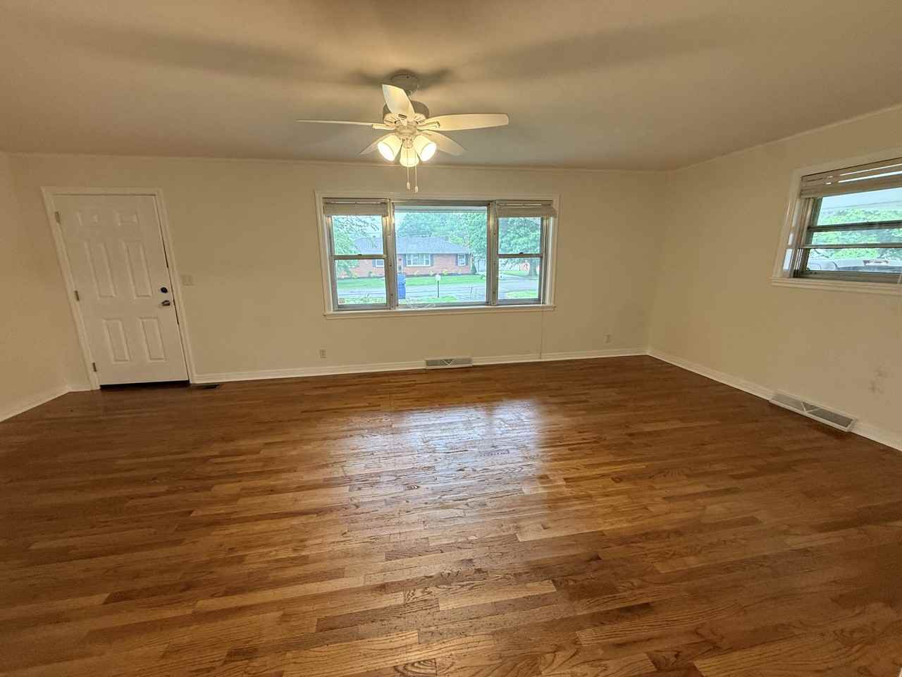 514 Oliver Dr #1 - Photo 2 of 21