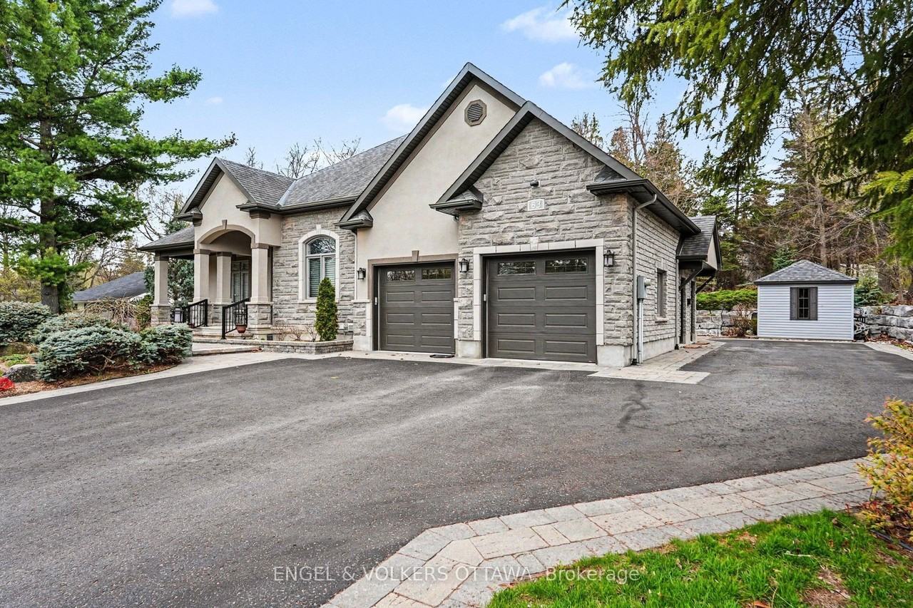 63 Rothwell Dr - Photo 2 of 30