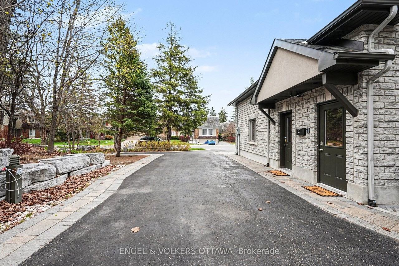 63 Rothwell Dr - Photo 3 of 30