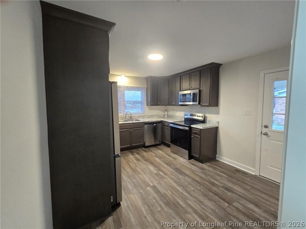1443 Larkhall Dr - Photo 6 of 19