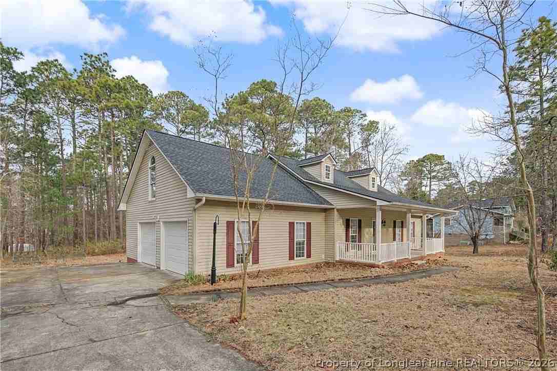 42 Lotus Ln - Photo 3 of 34