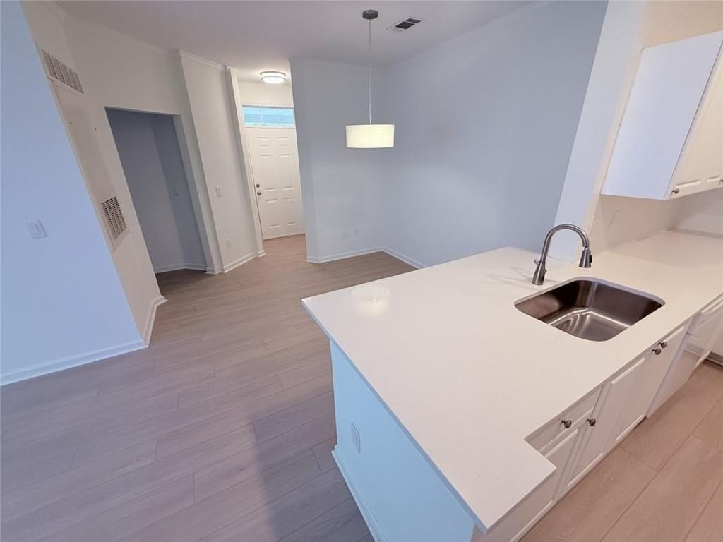 411 Spring Heights Ln Se #4 - Photo 6 of 26
