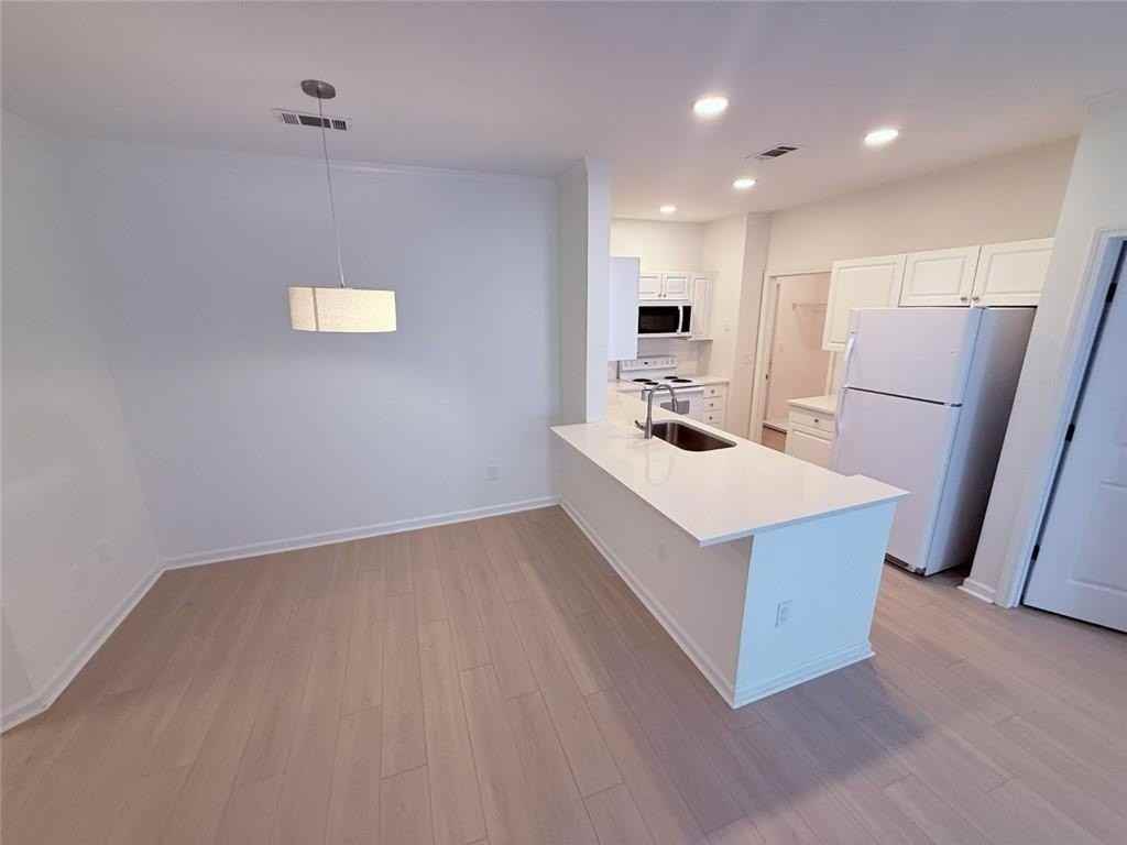 411 Spring Heights Ln Se #4 - Photo 7 of 26