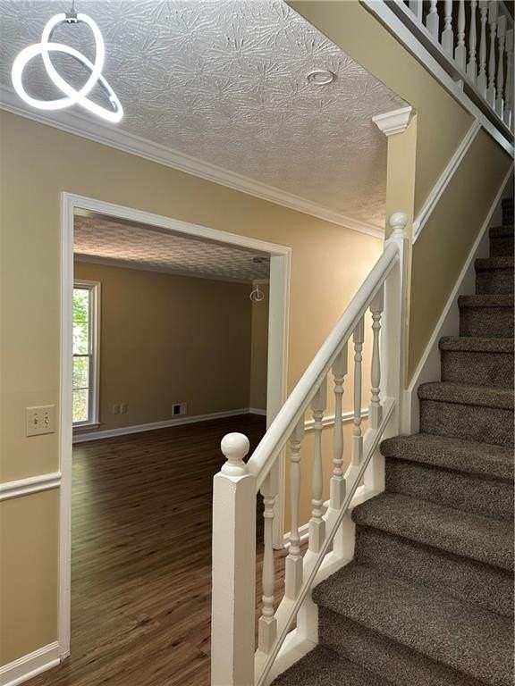 3305 Maple Ridge Ct - Photo 6 of 33