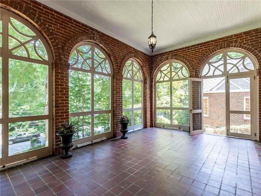 1681 E Clifton Rd Ne - Photo 4 of 47