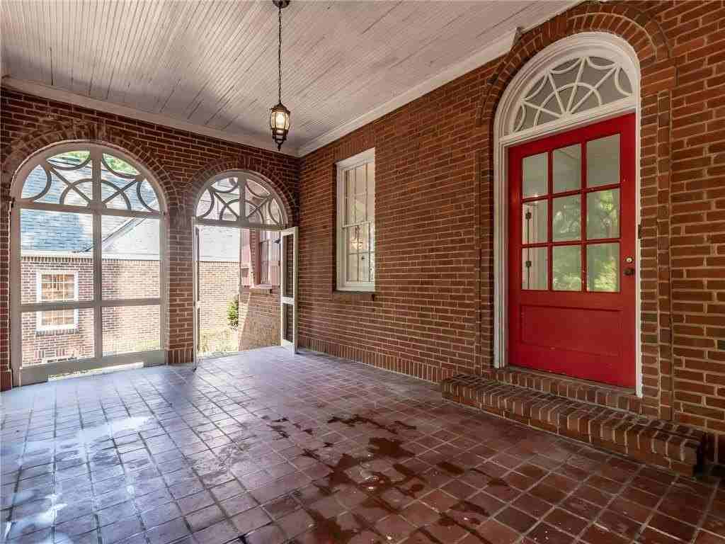 1681 E Clifton Rd Ne - Photo 6 of 47