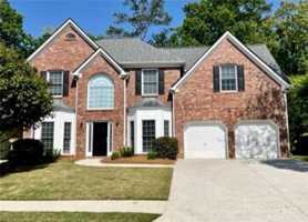 featured image of 2887 Montview Dr Sw