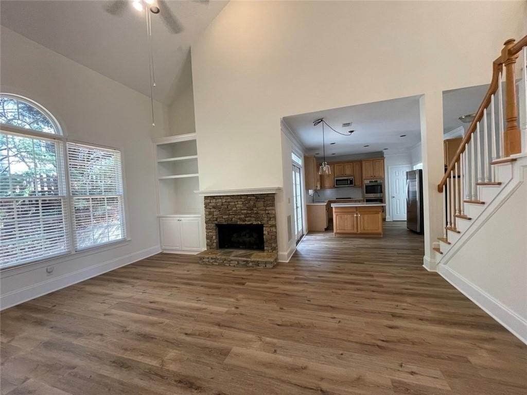3730 Highcroft Cir - Photo 7 of 25