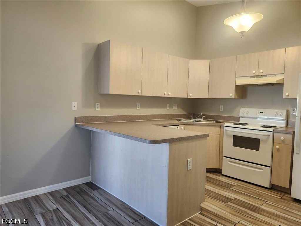 527 Hancock Bridge Pkwy - Photo 5 of 19
