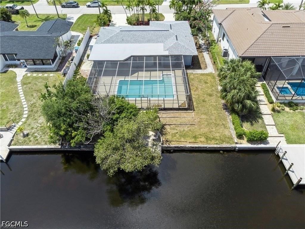 1453 Venetian Ct - Photo 4 of 38