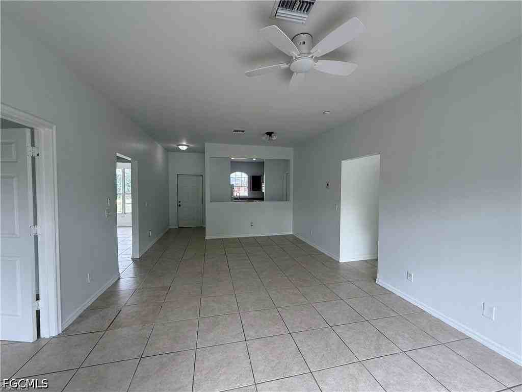 3969 Sunset Rd - Photo 4 of 10