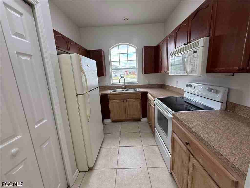 3969 Sunset Rd - Photo 6 of 10