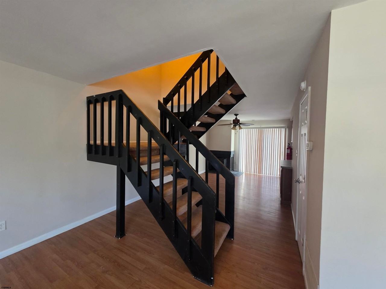 2529 Cottonwood Ct #2529 - Photo 2 of 8