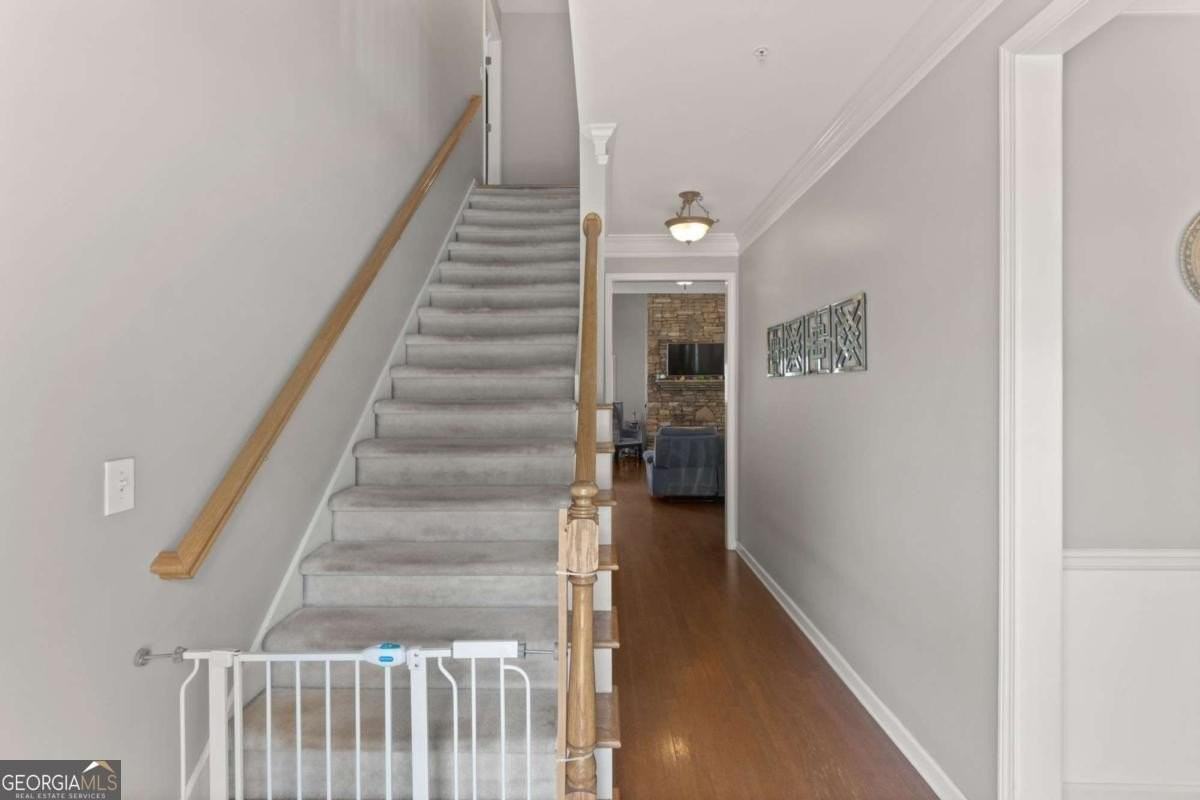 1476 Lynchburg Pl - Photo 5 of 41