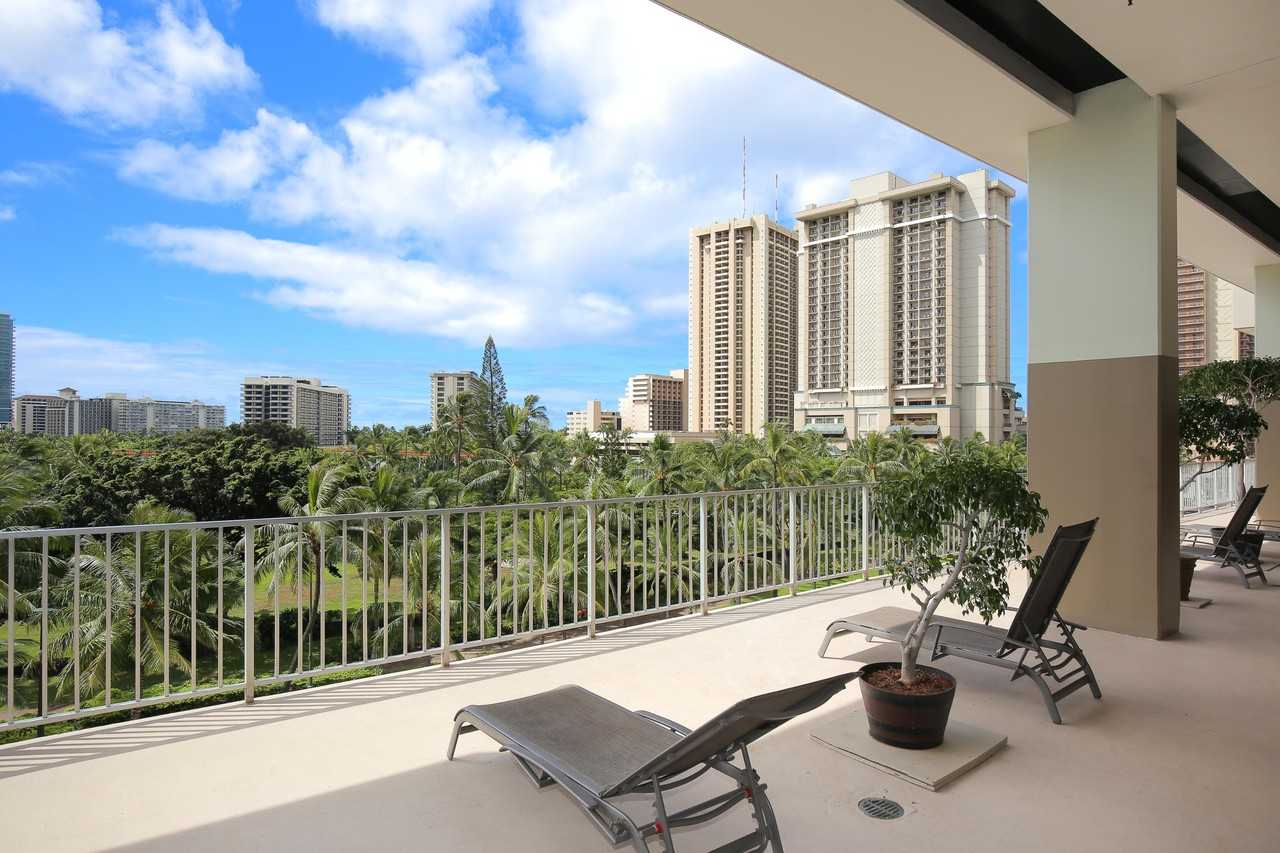 1920 Ala Moana Blvd #1 - Photo 3 of 12