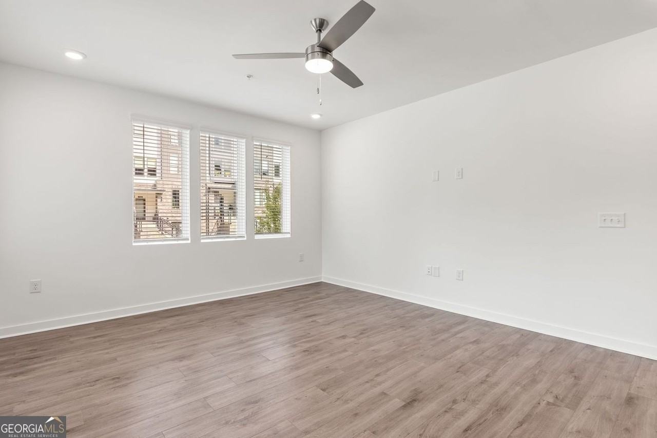 383 Grant Cir Se #1612 - Photo 6 of 31