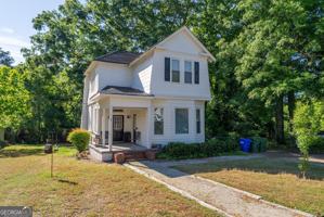 featured image of 243 Boulevard #B