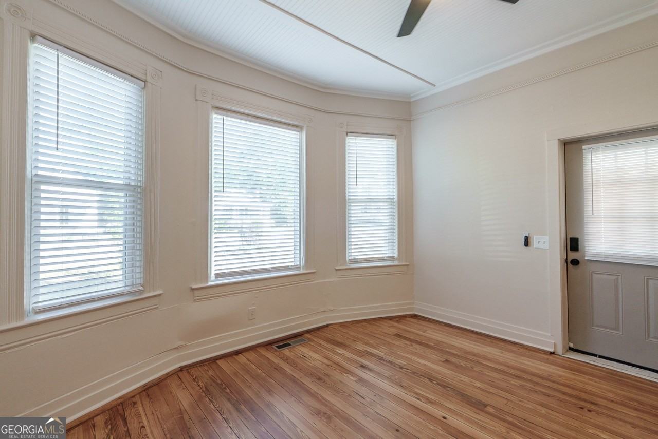243 Boulevard #B - Photo 6 of 24