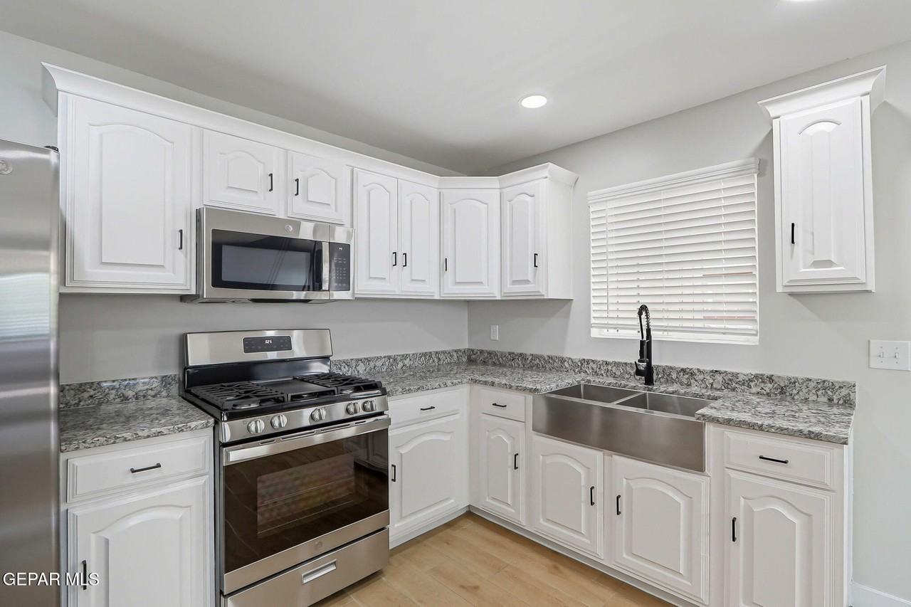 3408 Hixson St - Photo 6 of 22