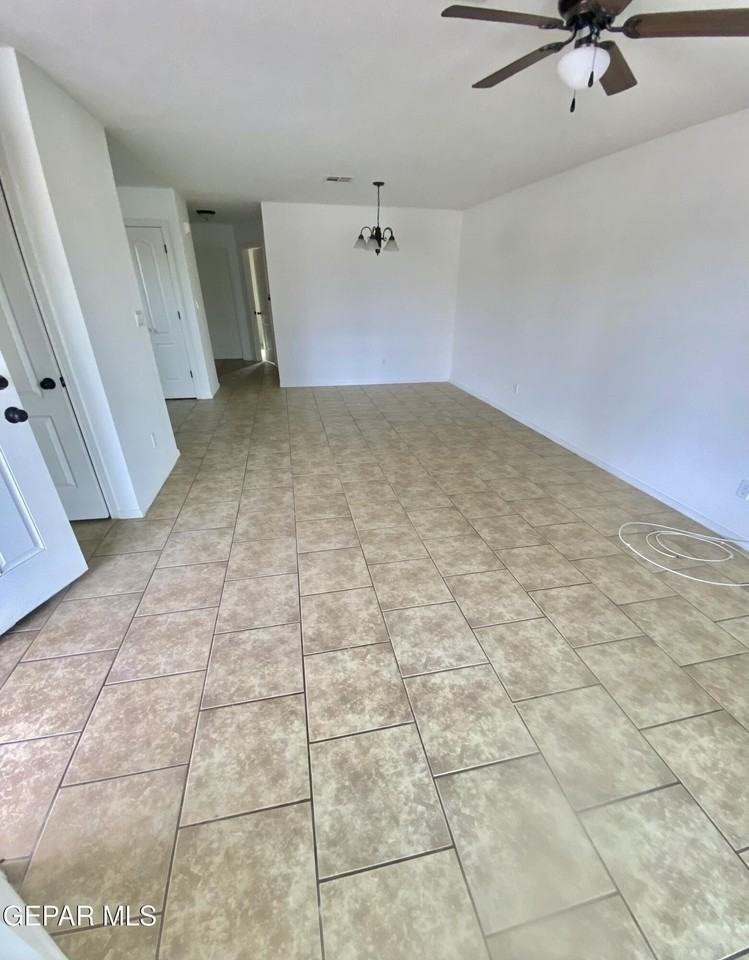 9228 San Lorenzo Ave #B - Photo 3 of 14
