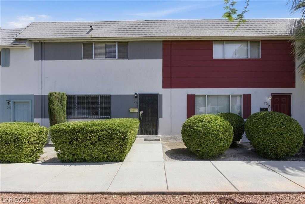 210 Greenbriar Townhouse Way