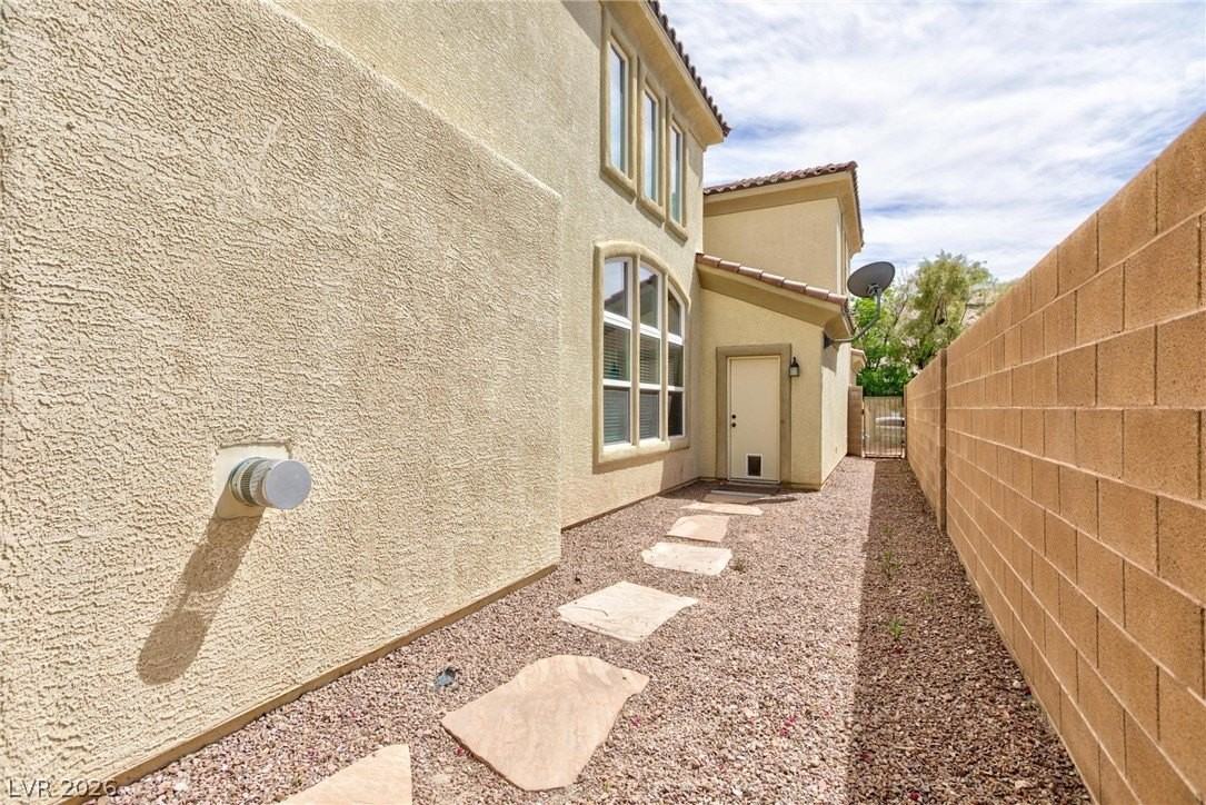 4378 Prada Pl - Photo 4 of 37