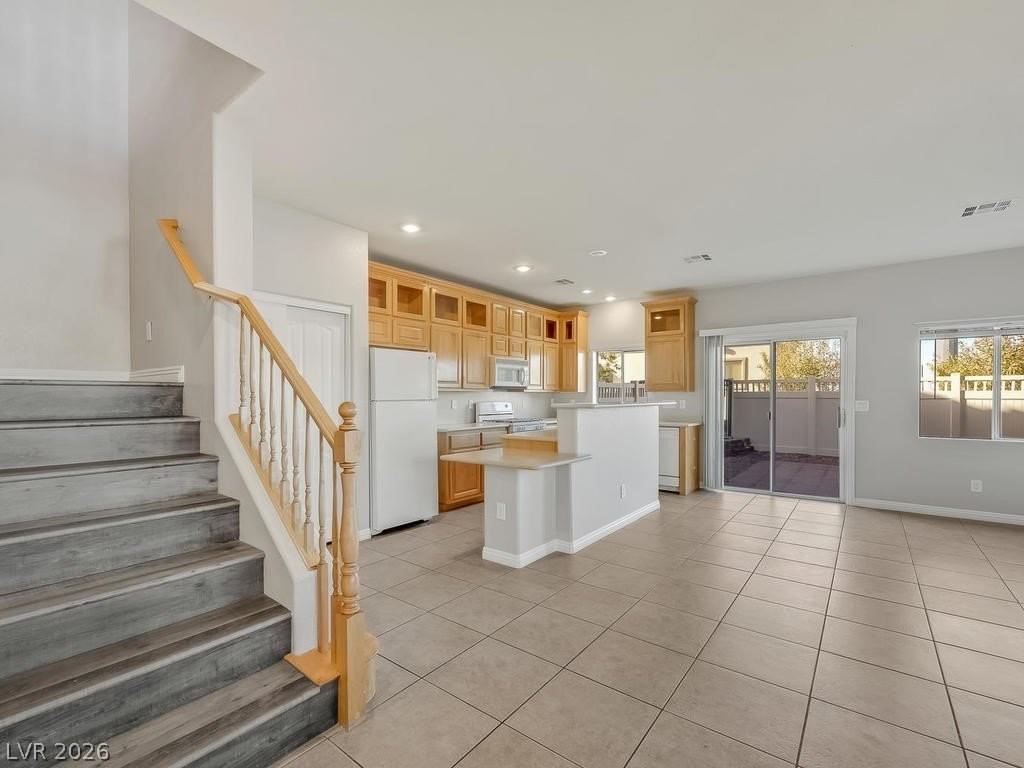 1087 Luna Eclipse Ln #3 - Photo 3 of 31