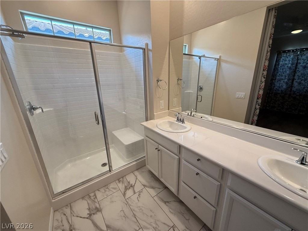 208 Bellini Peak Ave - Photo 5 of 10