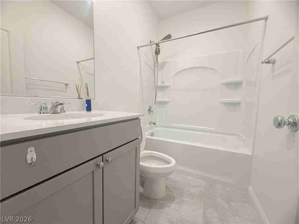7659 W Mistral Ave - Photo 4 of 27