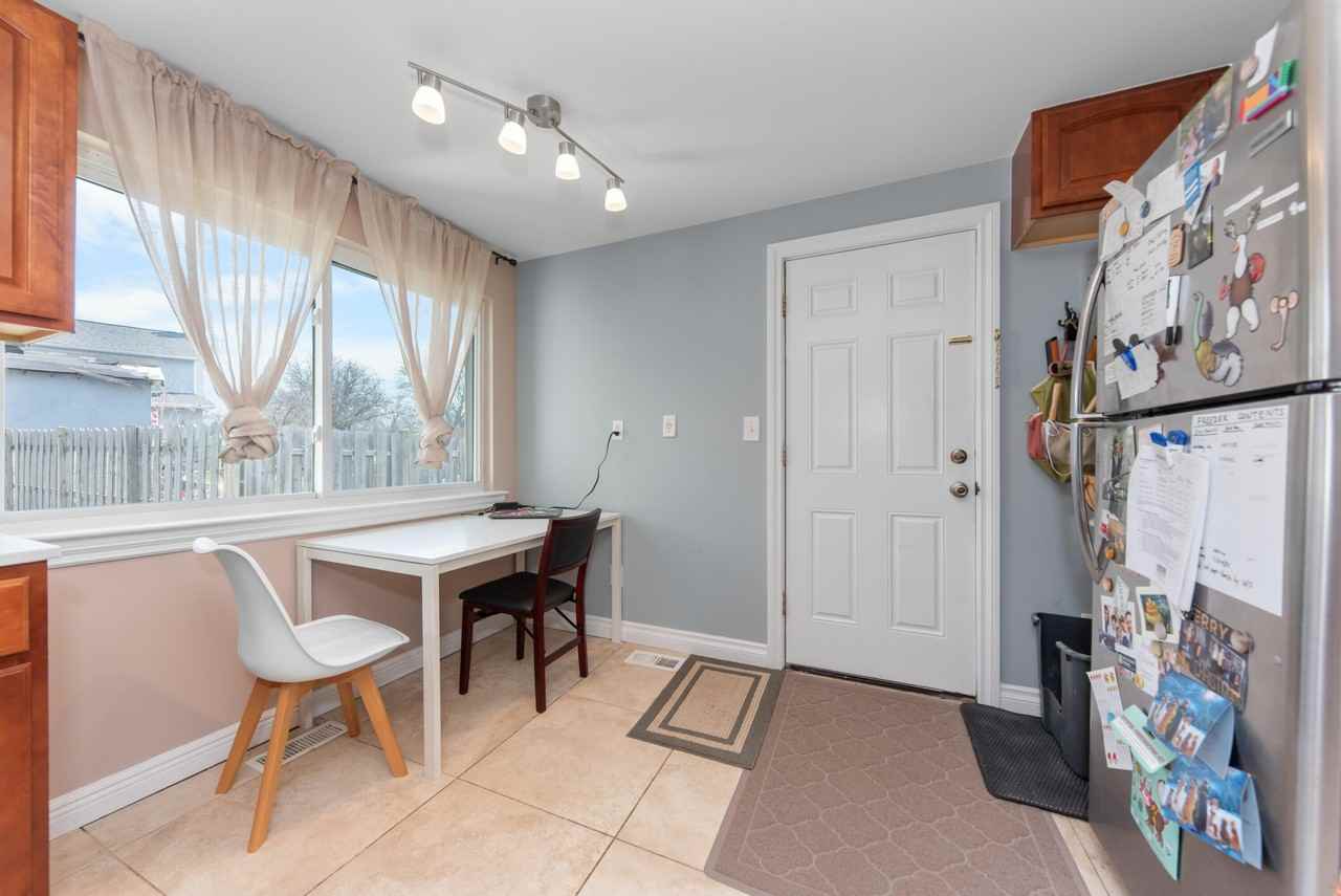 2 Faust Ct - Photo 4 of 31