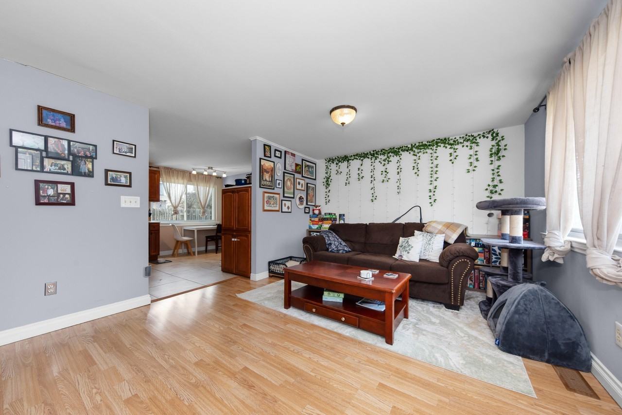 2 Faust Ct - Photo 7 of 31