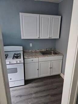 13641 La Salle Blvd - Photo 4 of 9