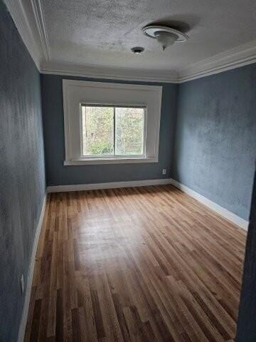 2417 W Grand St - Photo 6 of 9