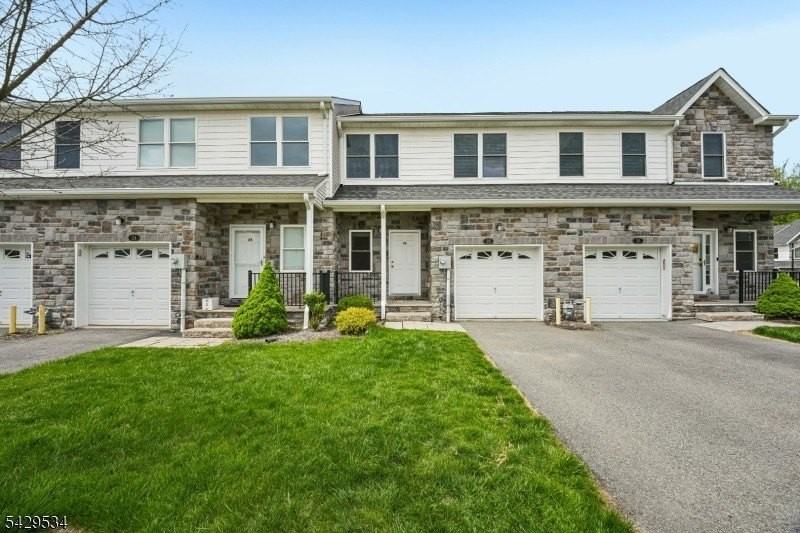 26 Decroce Ct #26 - Photo 3 of 24