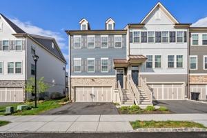 featured image of 19 Dahlia Dr