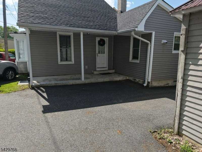 3 Plane St #1 - Photo 2 of 23