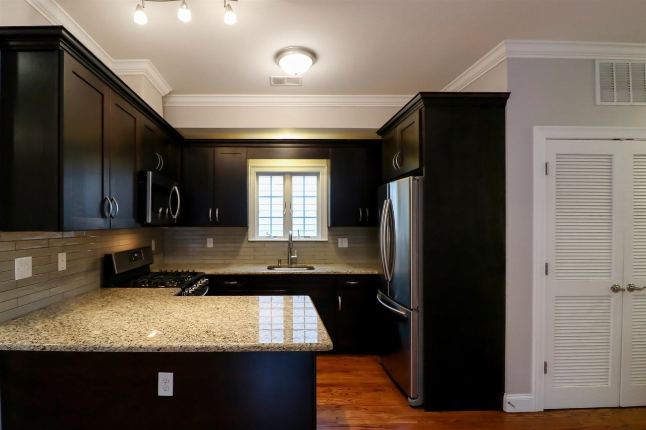 22 W 19th St #2 - Photo 2 of 27