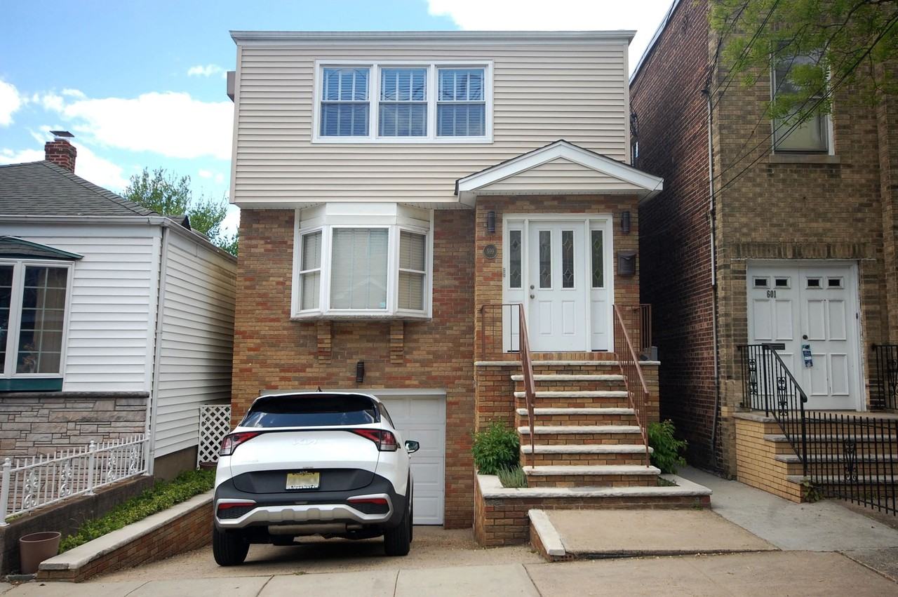599 Liberty Ave #2