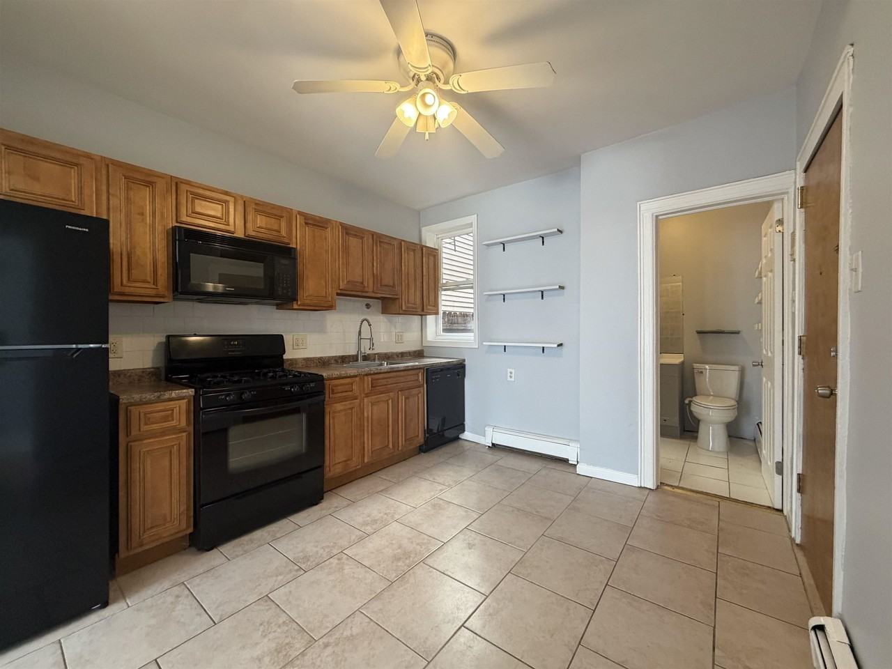 260 Prospect Ave #1F - Photo 5 of 10