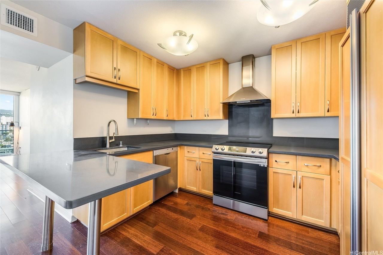1296 Kapiolani Blvd #2309 - Photo 3 of 22