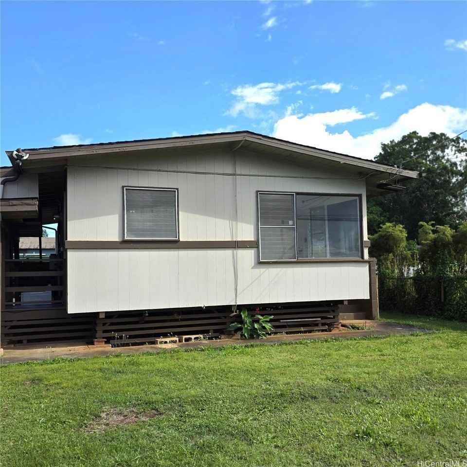 199 California Ave - Photo 2 of 16