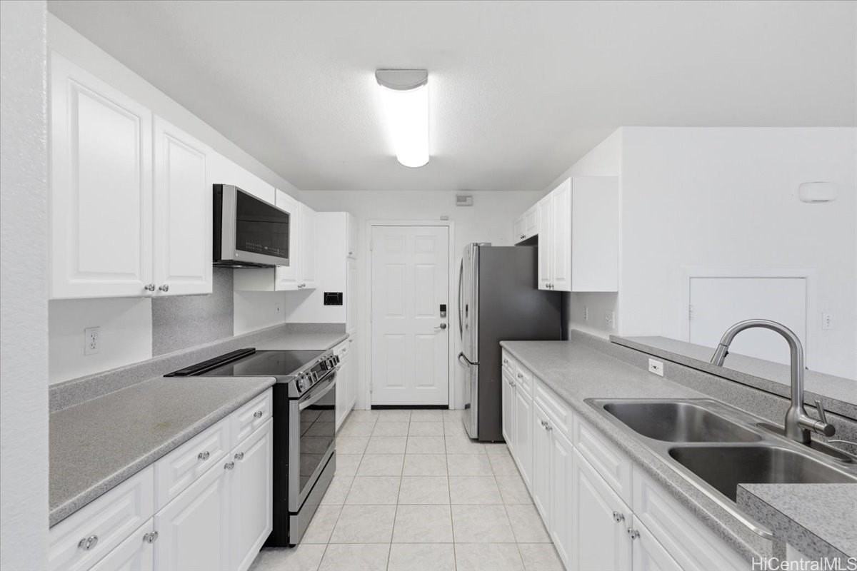 94-1071 Kanawao St - Photo 3 of 17