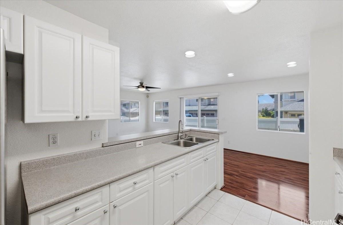 94-1071 Kanawao St - Photo 4 of 17