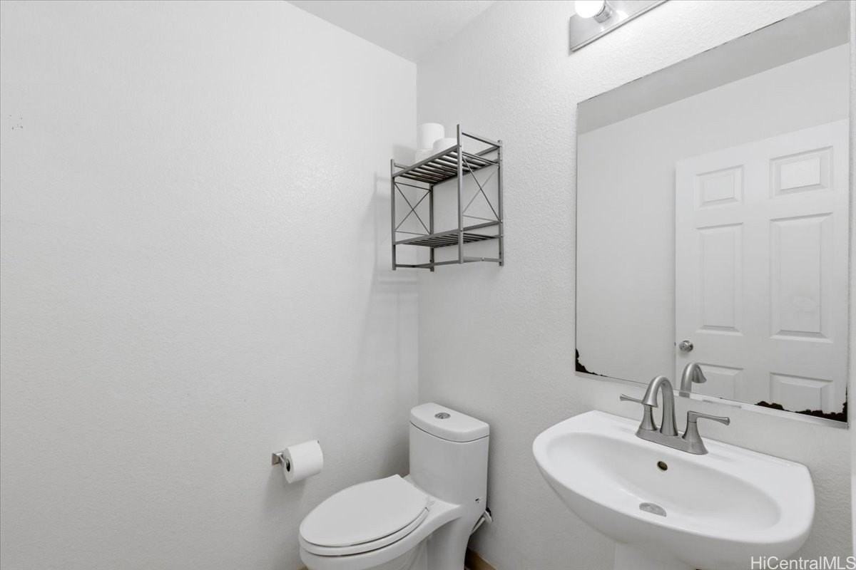 94-1071 Kanawao St - Photo 5 of 17