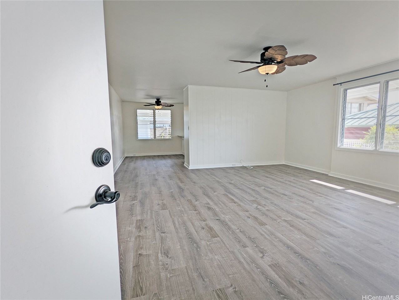 3153 Kaunaoa St - Photo 3 of 17