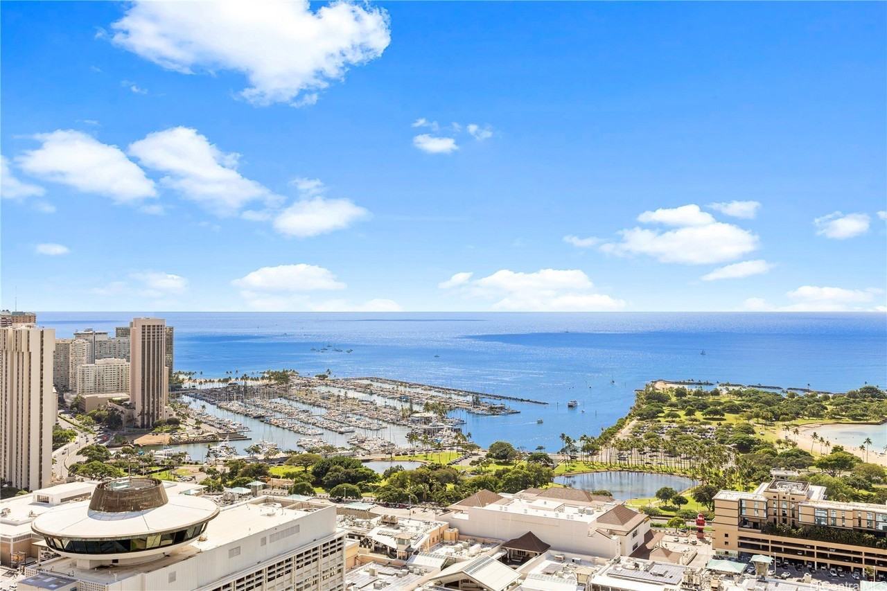 1388 Kapiolani Blvd #4205 - Photo 5 of 19