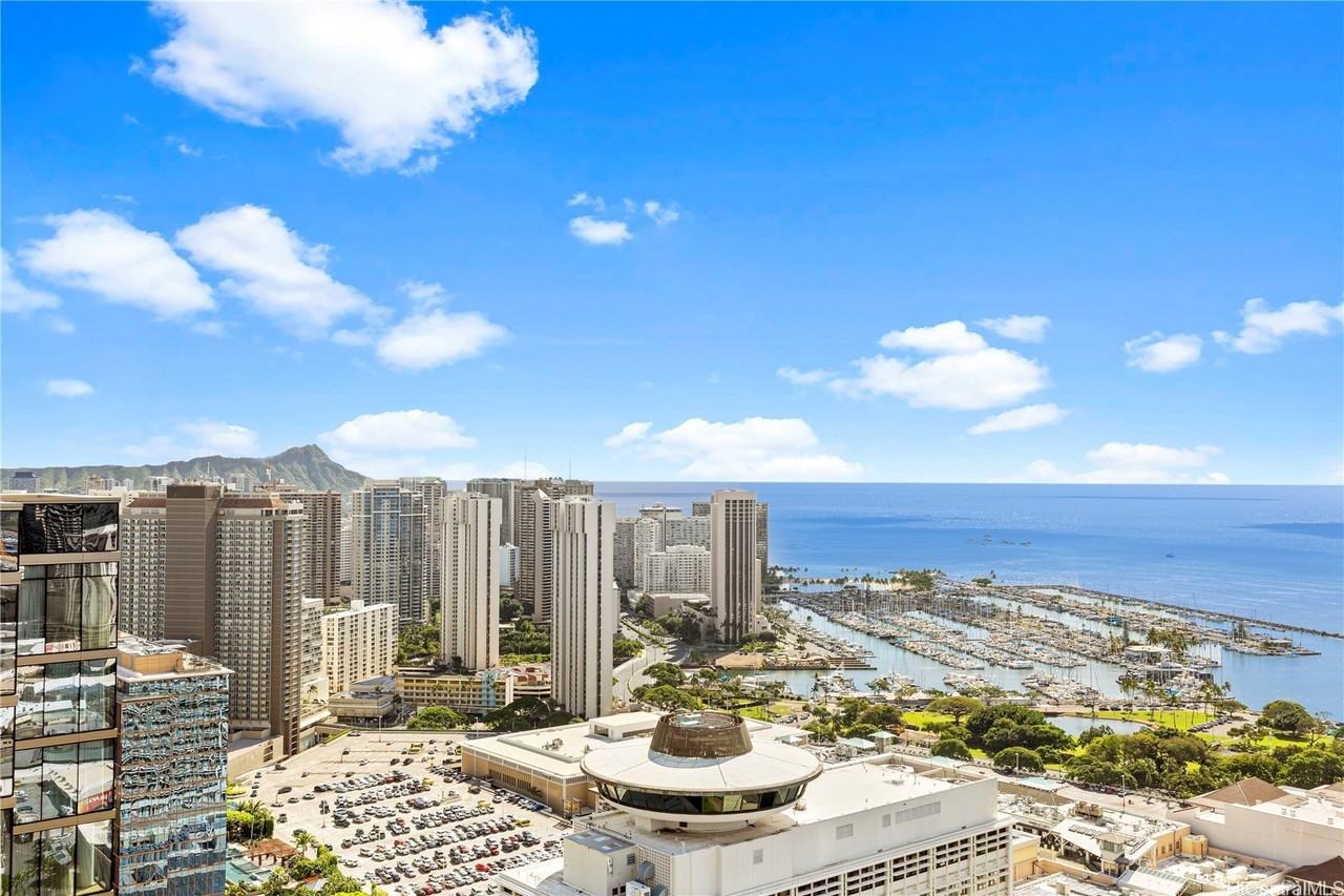 1388 Kapiolani Blvd #4205 - Photo 6 of 19