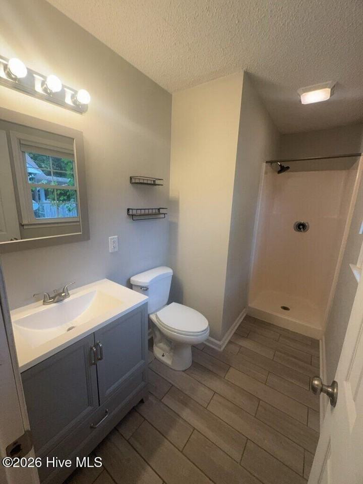 710 Stonewall Ave - Photo 6 of 12