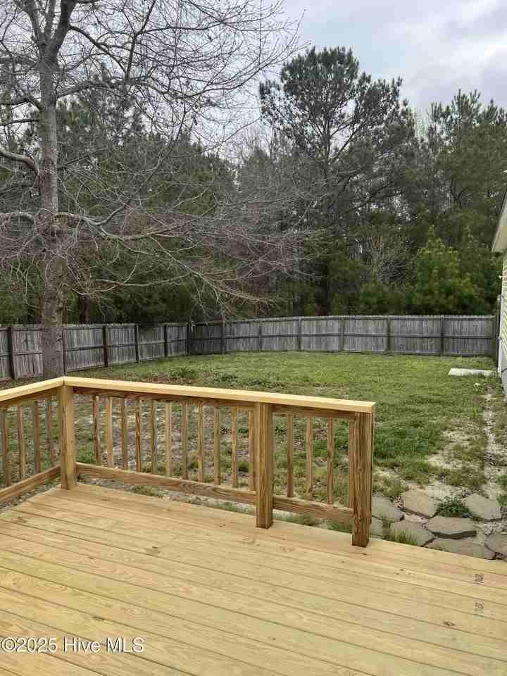 119 Sparkling Brook Way - Photo 2 of 21