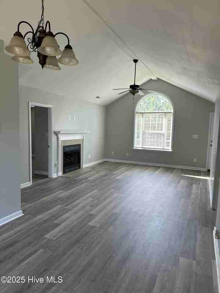 119 Sparkling Brook Way - Photo 6 of 21
